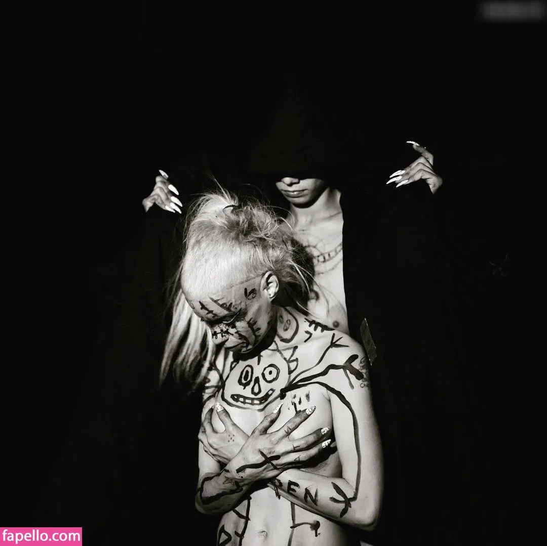 Yolandi Visser Onlyfans Photo Gallery 