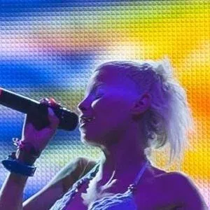 Yolandi Visser Onlyfans Photo Gallery 