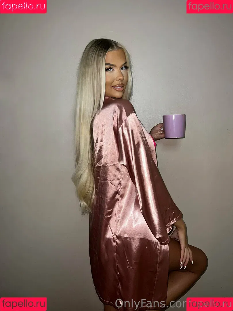 Sylvijaa Onlyfans Photo Gallery 
