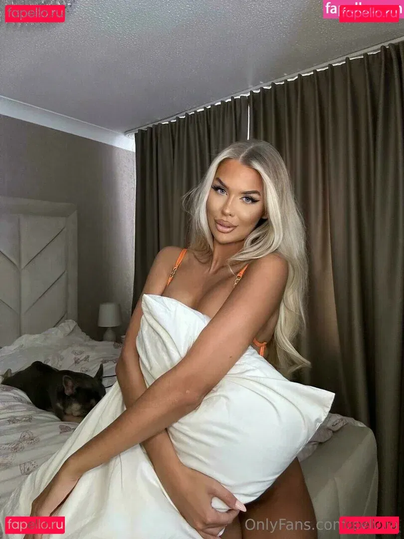 Sylvijaa Onlyfans Photo Gallery 