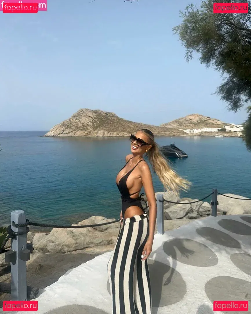 Sylvijaa Onlyfans Photo Gallery 