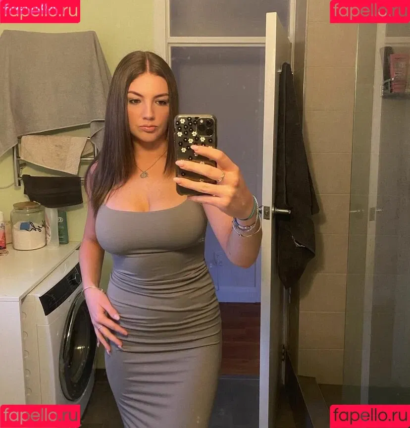 Tara Monaghan Onlyfans Photo Gallery 