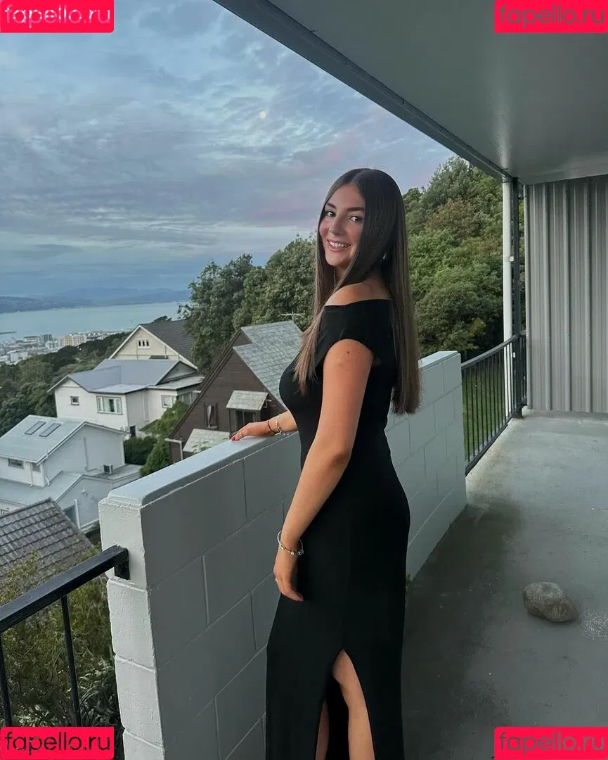 Tara Monaghan Onlyfans Photo Gallery 