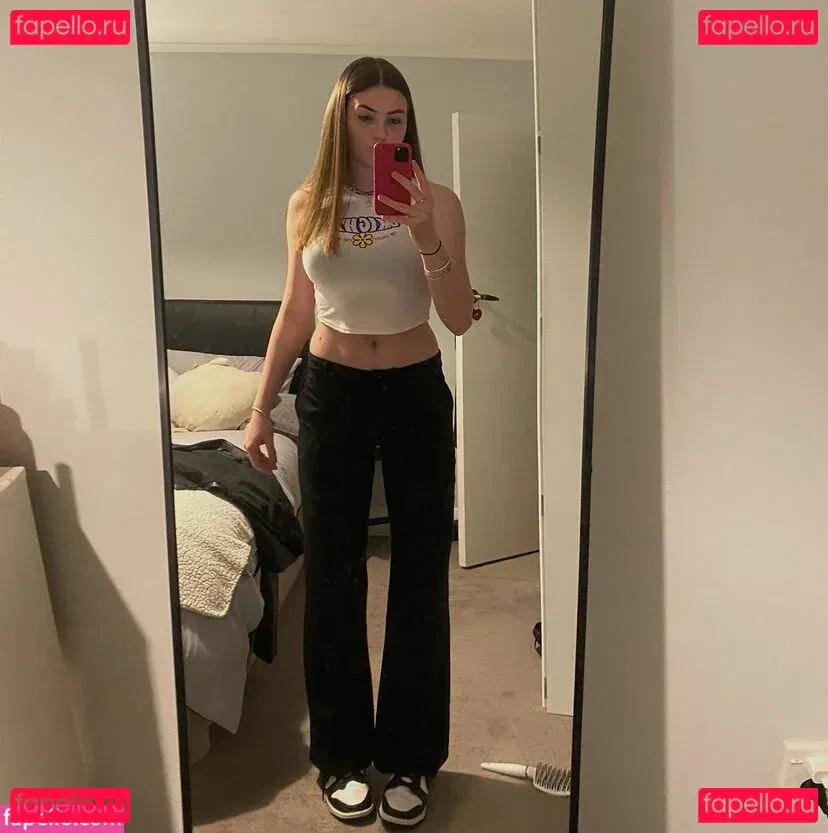 Tara Monaghan Onlyfans Photo Gallery 