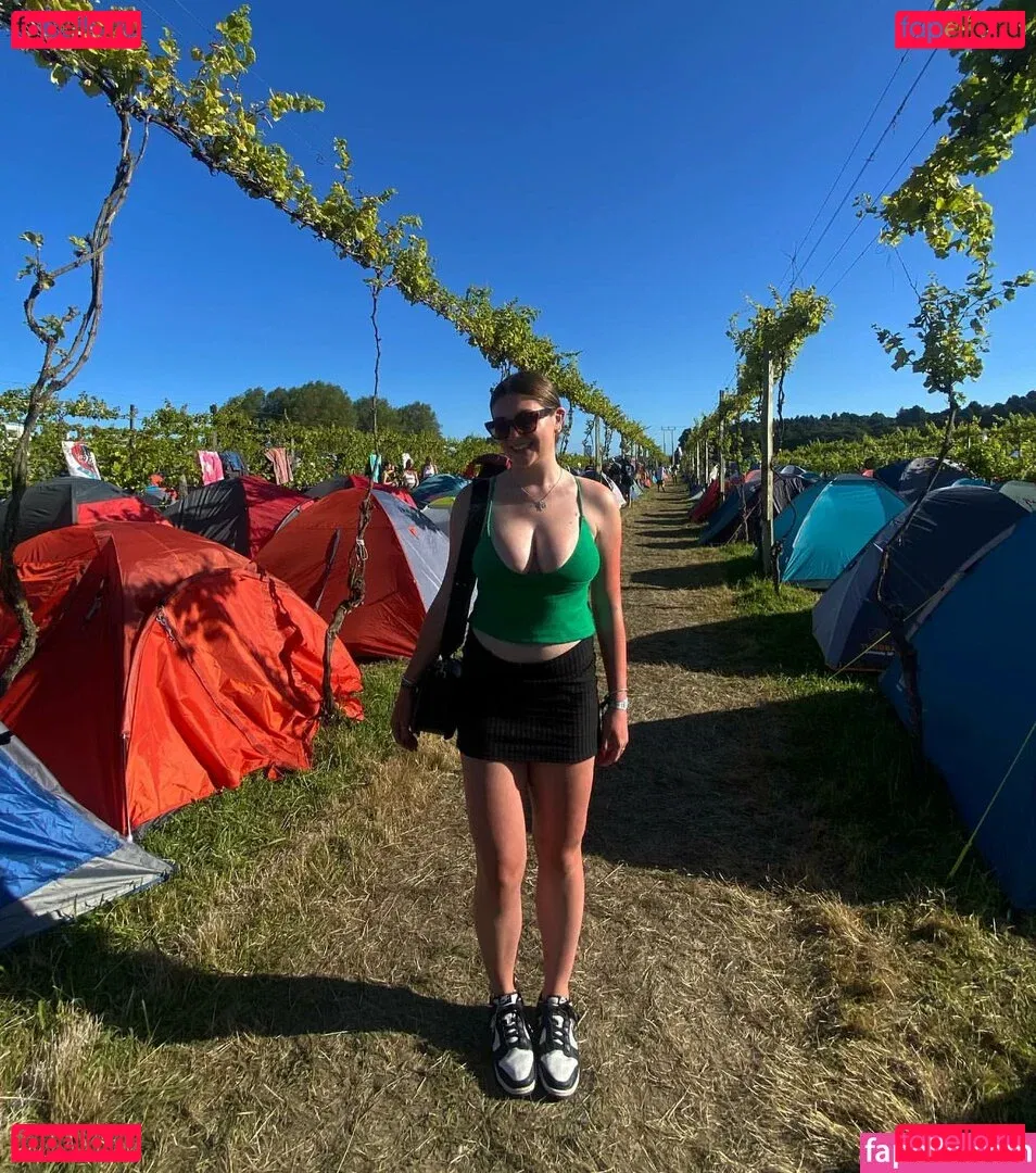 Tara Monaghan Onlyfans Photo Gallery 