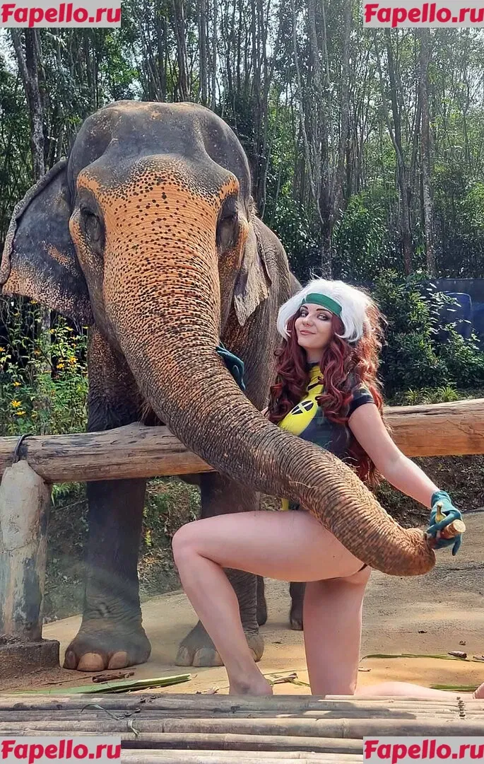 AGflower Cosplay Onlyfans Photo Gallery 