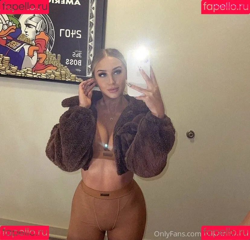bethanyburke Onlyfans Photo Gallery 