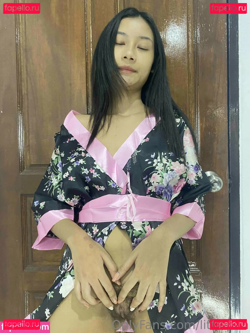little_pinay Nude Onlyfans Photo 12
