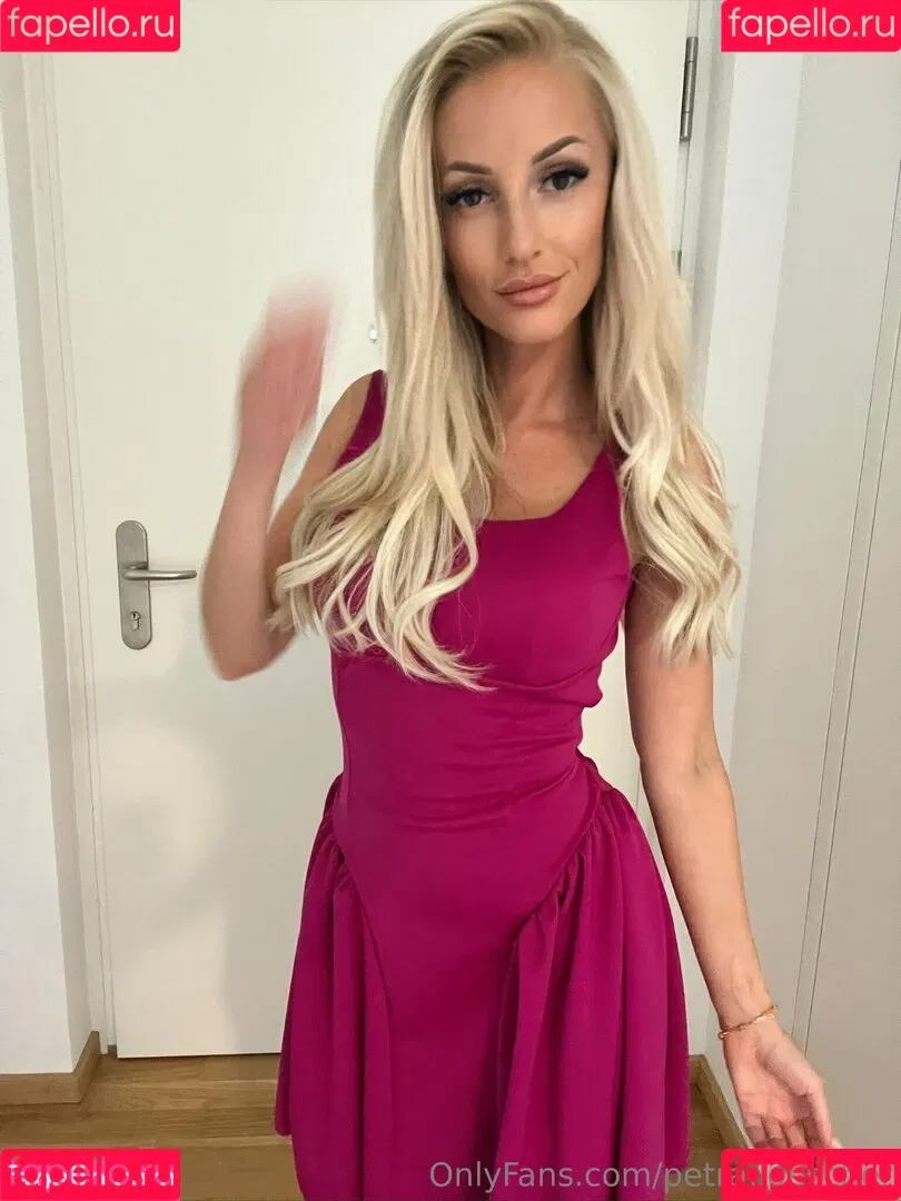 Petra Löscher Onlyfans Photo Gallery 