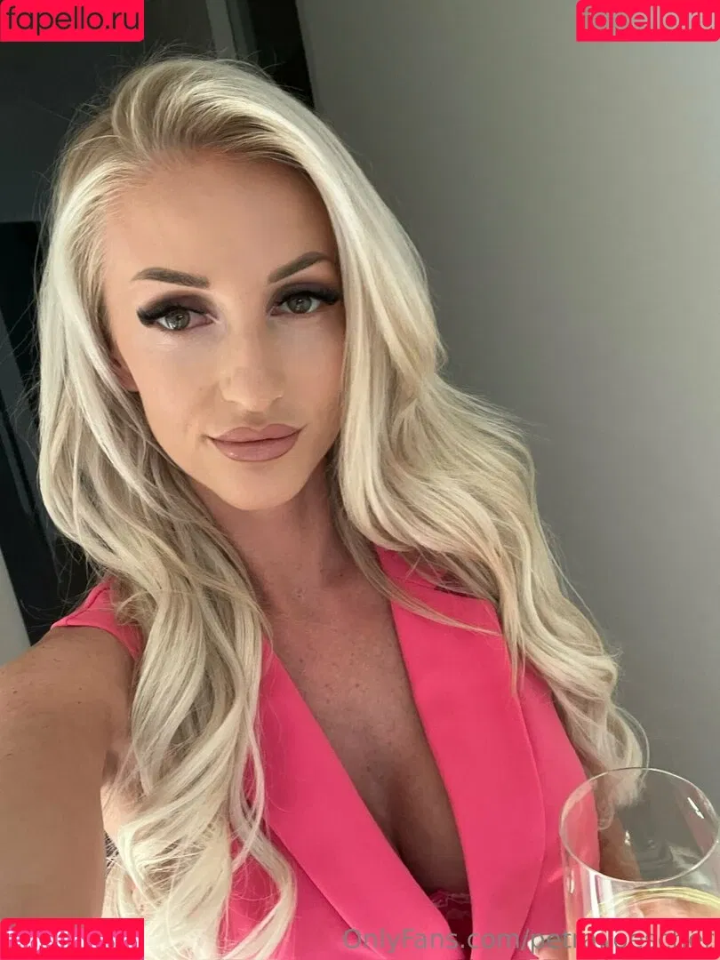 Petra Löscher Onlyfans Photo Gallery 