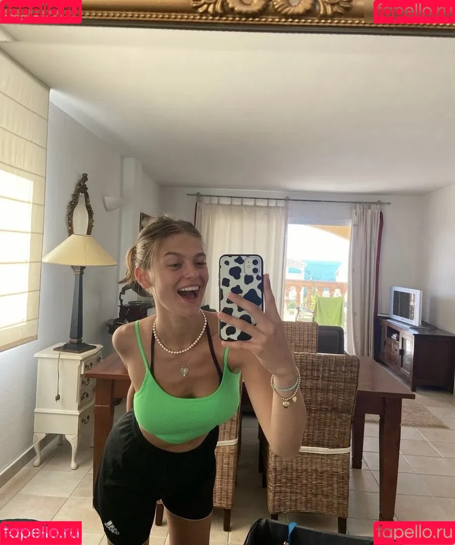 Lena Hummel Onlyfans Photo Gallery 