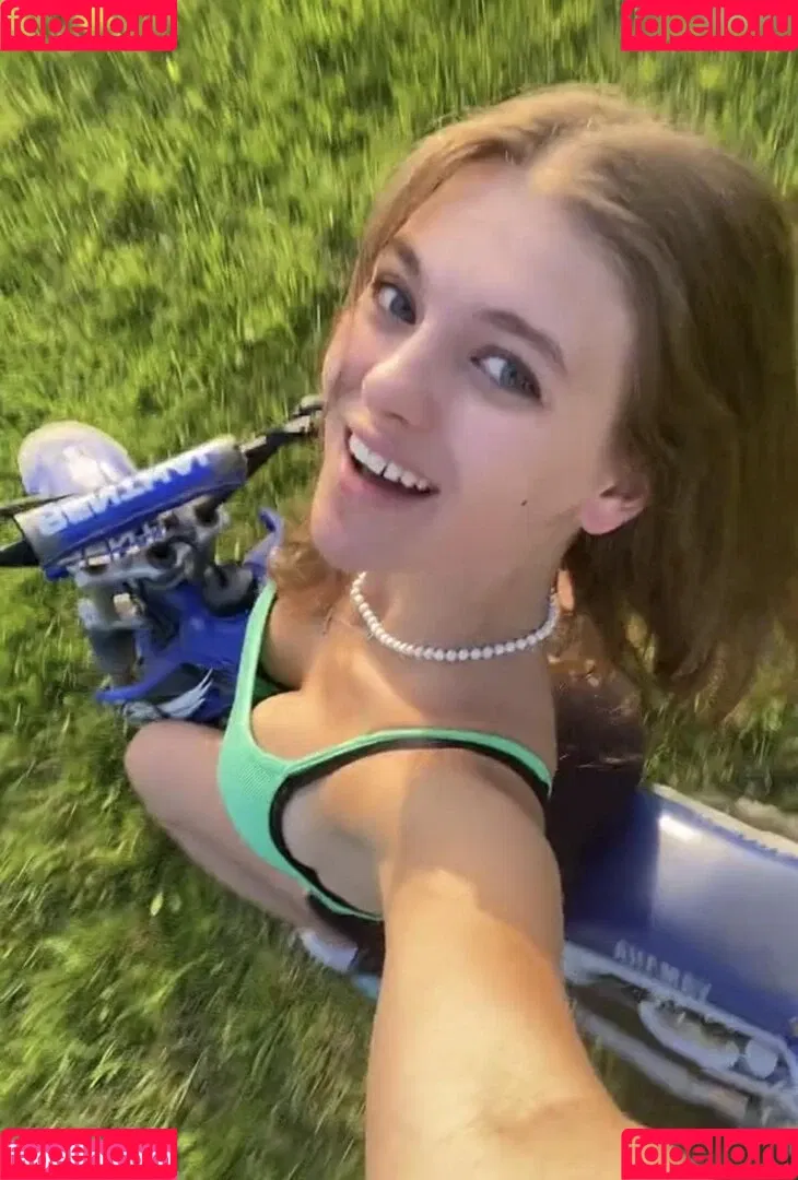 Lena Hummel Onlyfans Photo Gallery 