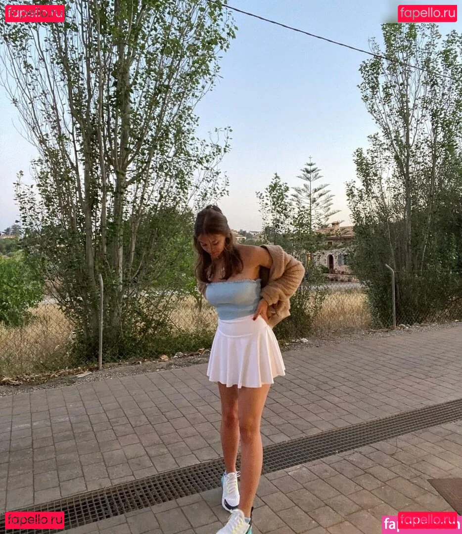 Lena Hummel Onlyfans Photo Gallery 