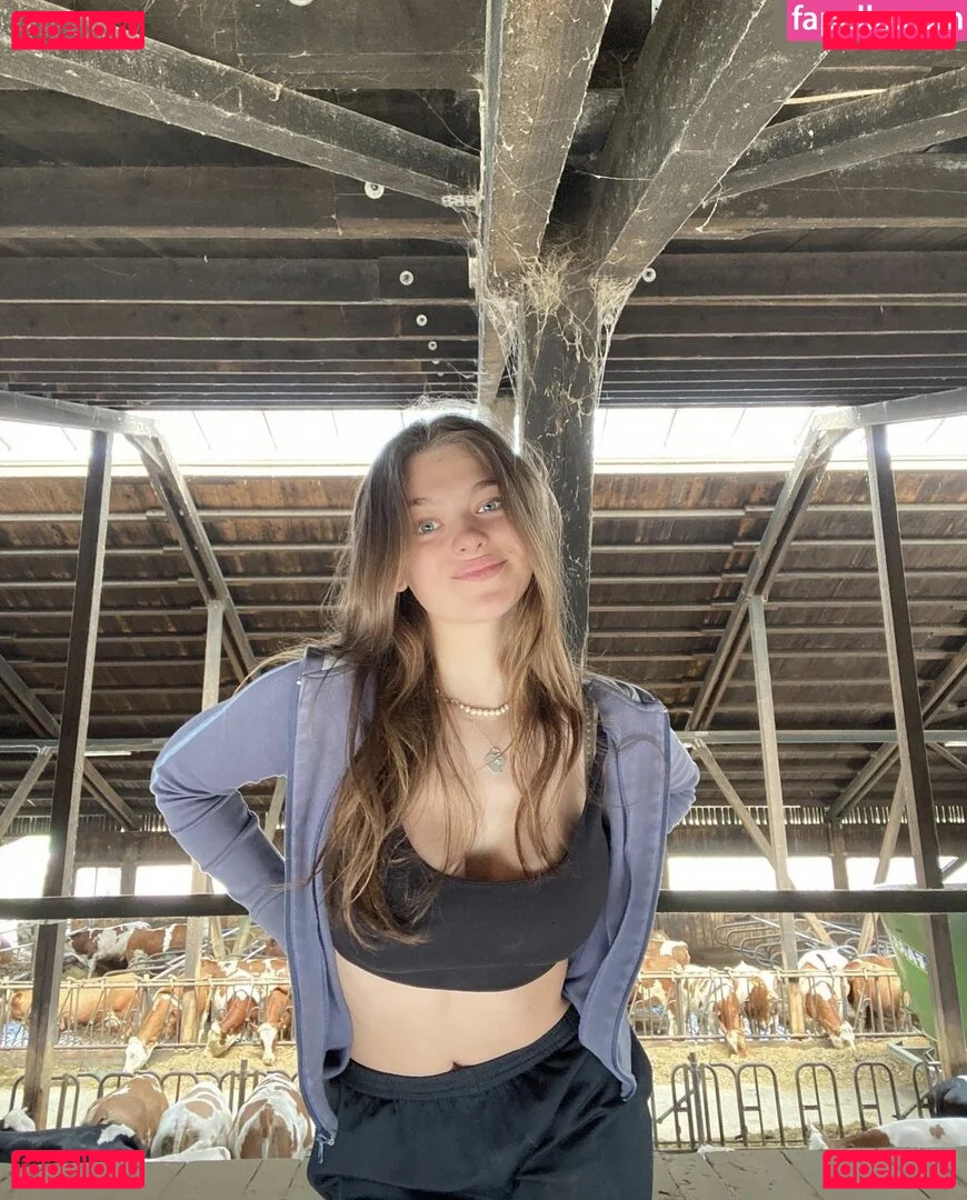 Lena Hummel Onlyfans Photo Gallery 