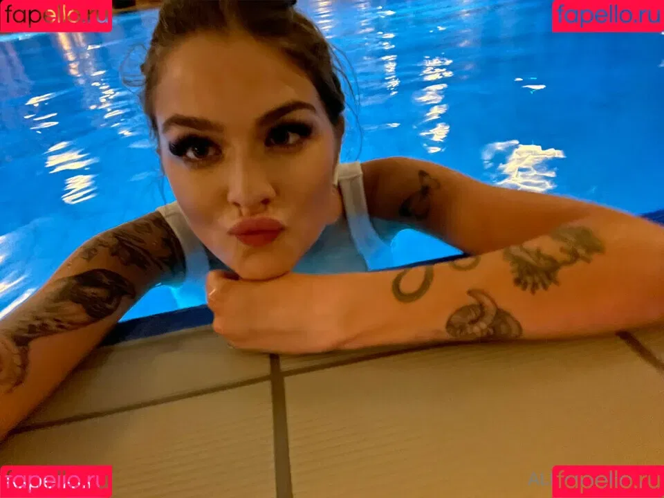 Sashenka Alexander Onlyfans Photo Gallery 