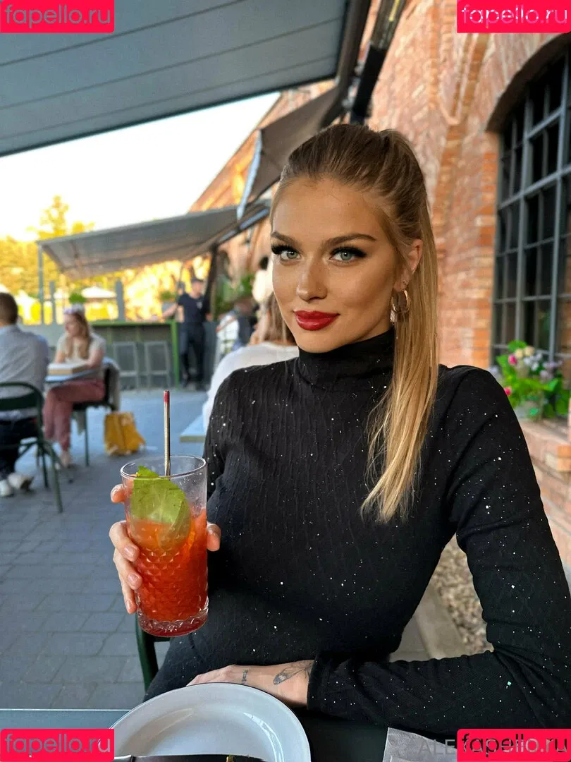 Sashenka Alexander Onlyfans Photo Gallery 