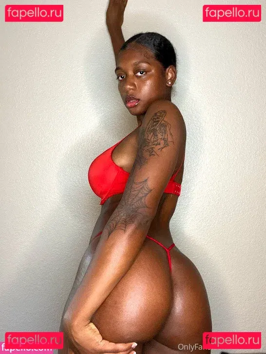 RossMeii Onlyfans Photo Gallery 