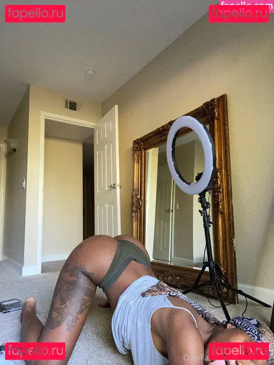 RossMeii Onlyfans Photo Gallery 