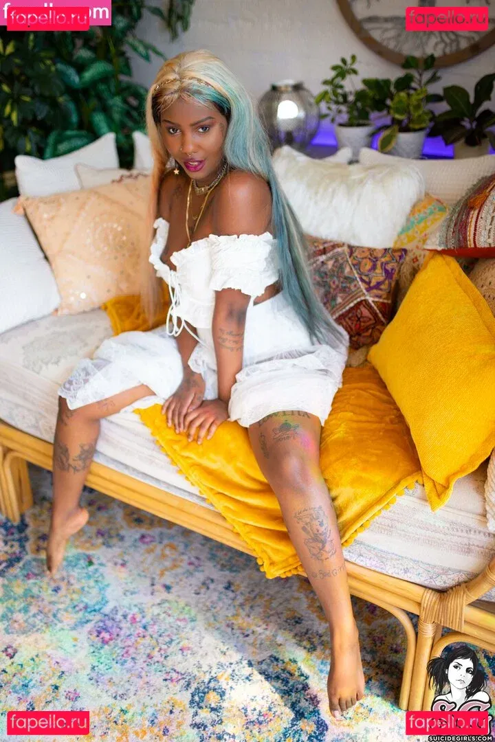 Daizy Cooper Onlyfans Photo Gallery 