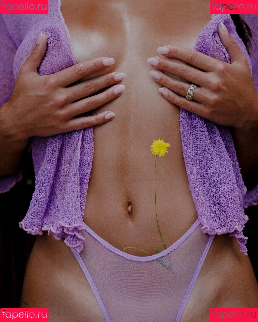 Anna Arevalo Onlyfans Photo Gallery 