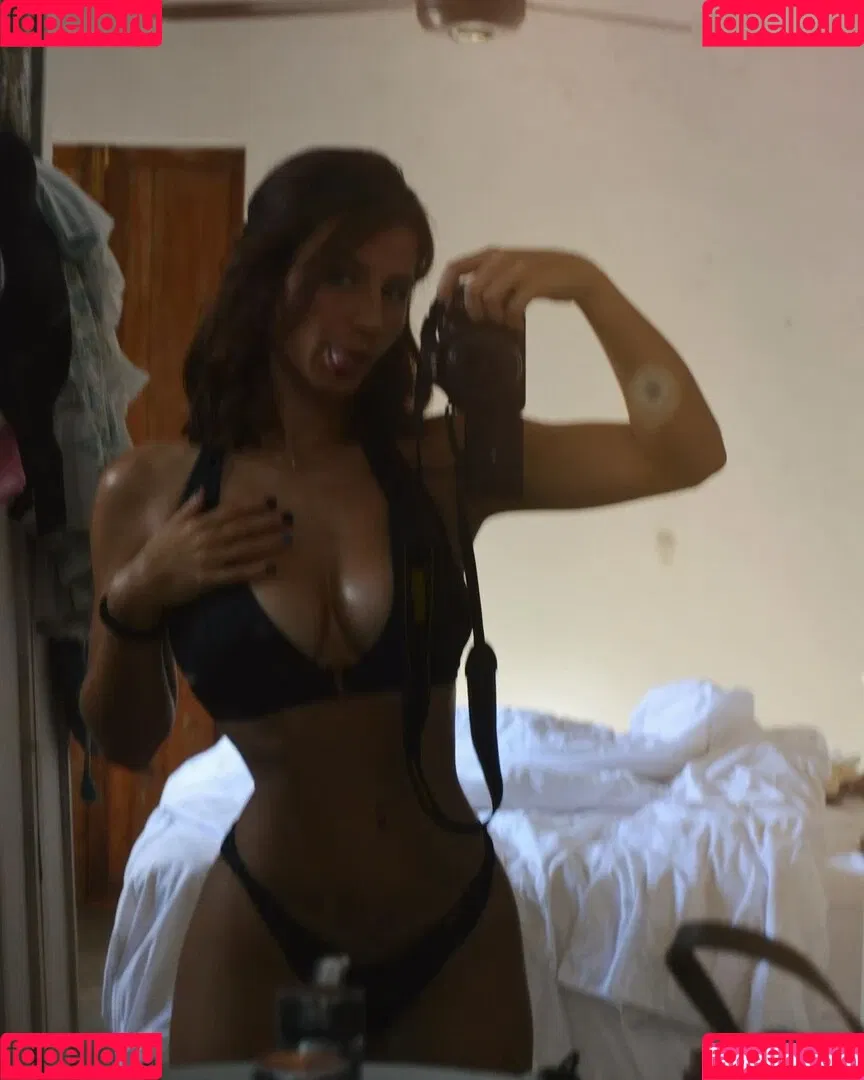 Anna Arevalo Onlyfans Photo Gallery 