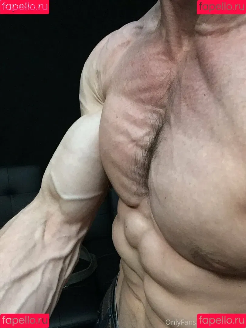 cbadonis Onlyfans Photo Gallery 