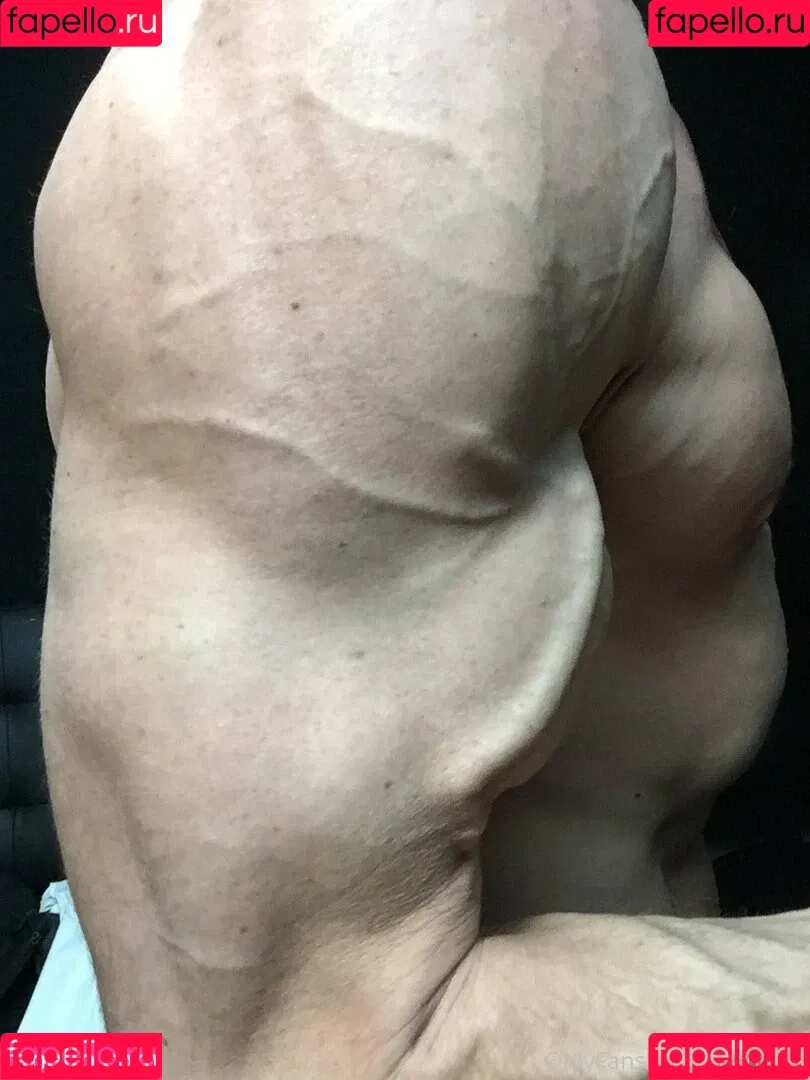 cbadonis Onlyfans Photo Gallery 