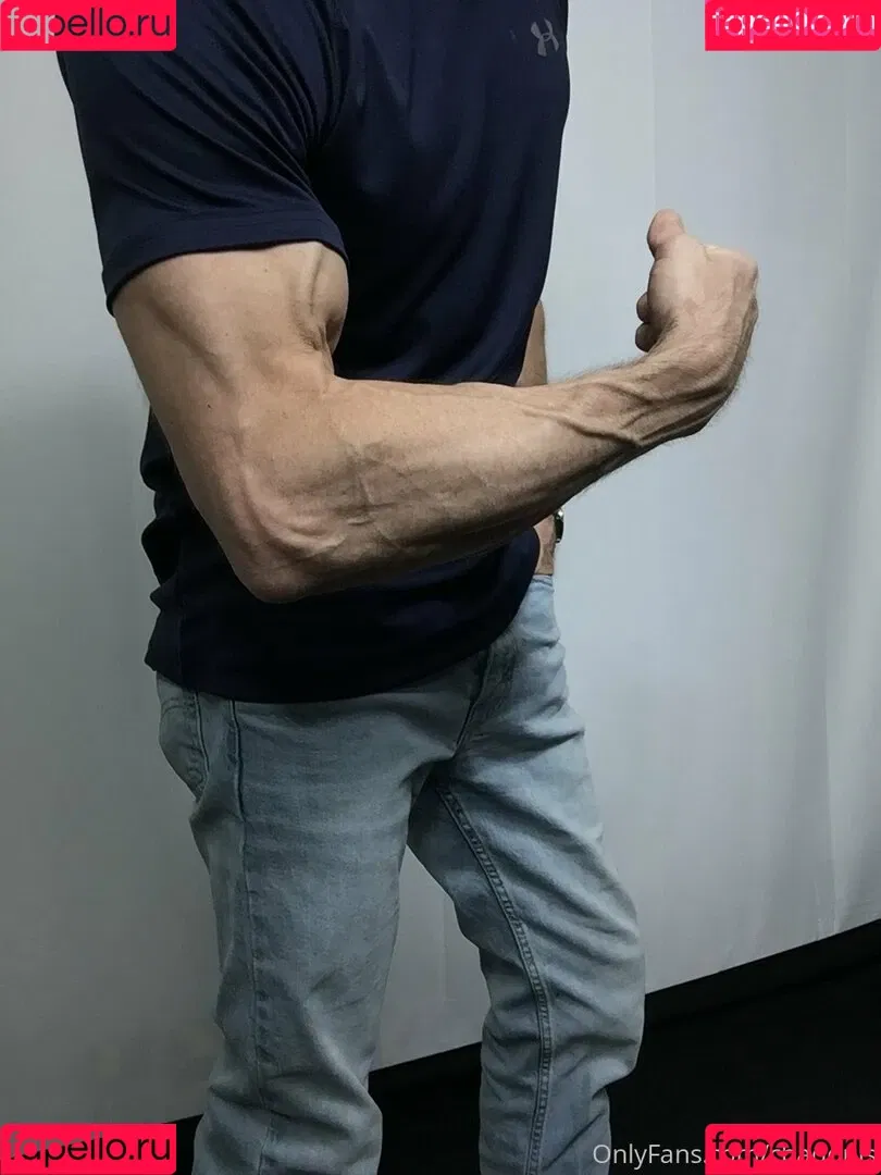 cbadonis Onlyfans Photo Gallery 