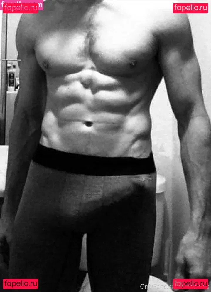 cbadonis Onlyfans Photo Gallery 