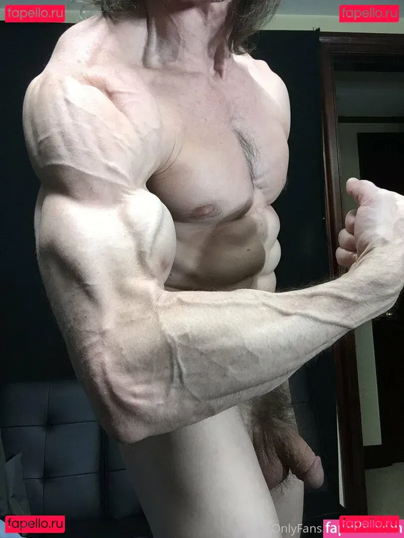 cbadonis Onlyfans Photo Gallery 