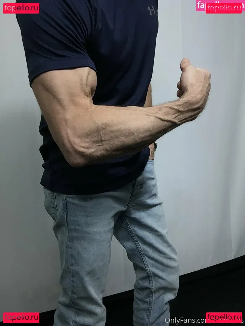 cbadonis Onlyfans Photo Gallery 