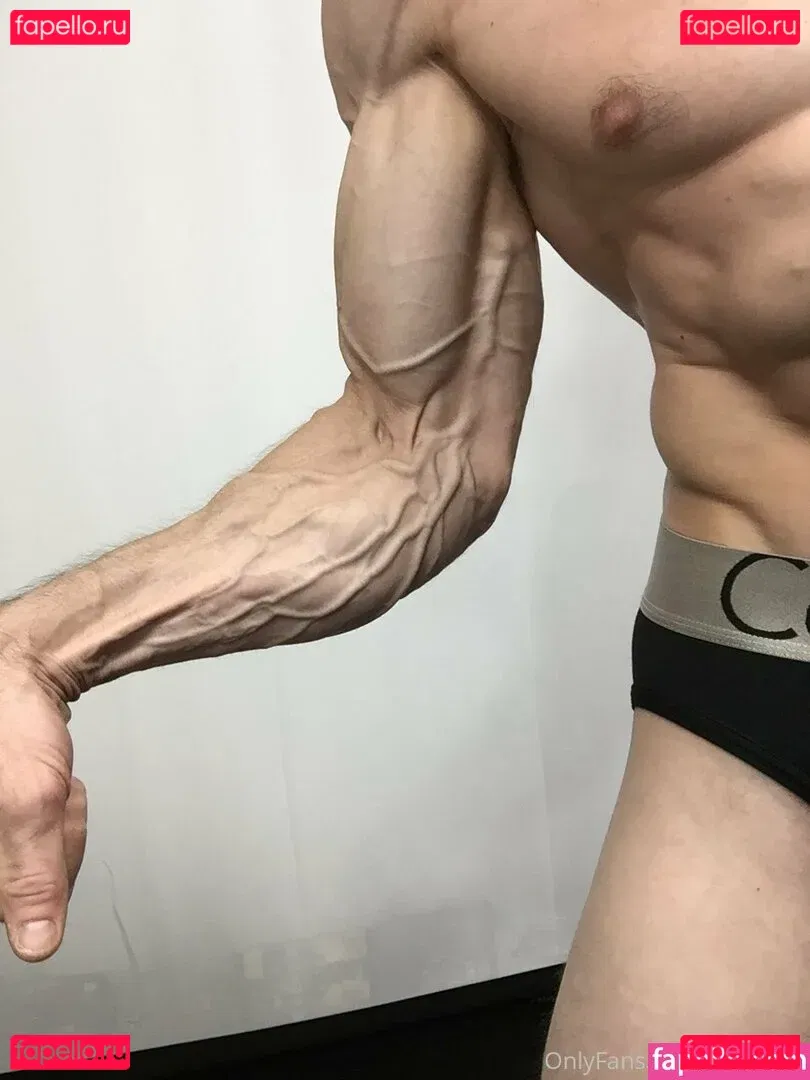 cbadonis Onlyfans Photo Gallery 