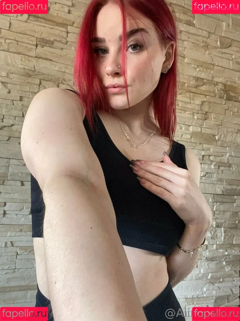 alinalovee_free Onlyfans Photo Gallery 