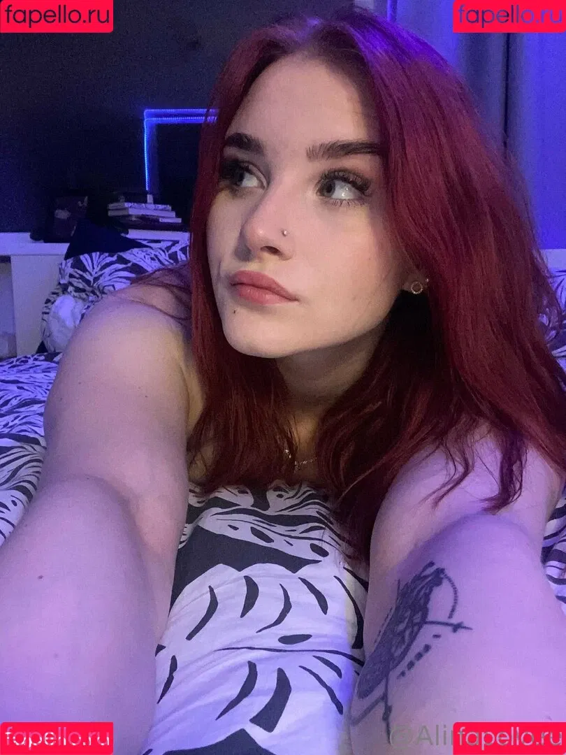 alinalovee_free Onlyfans Photo Gallery 