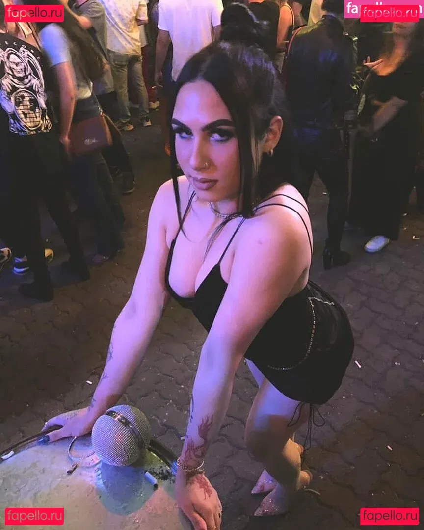 Giulia Muniz Onlyfans Photo Gallery 