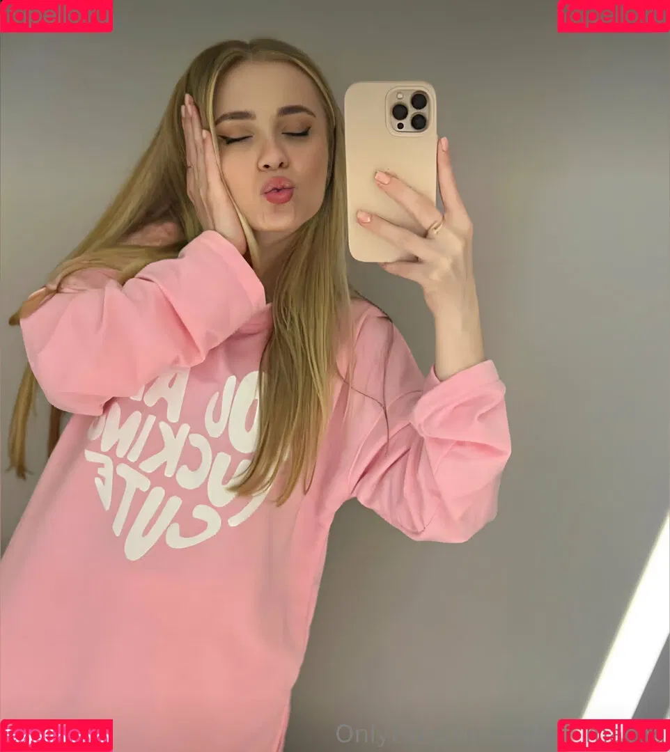 mimi_masha Onlyfans Photo Gallery 