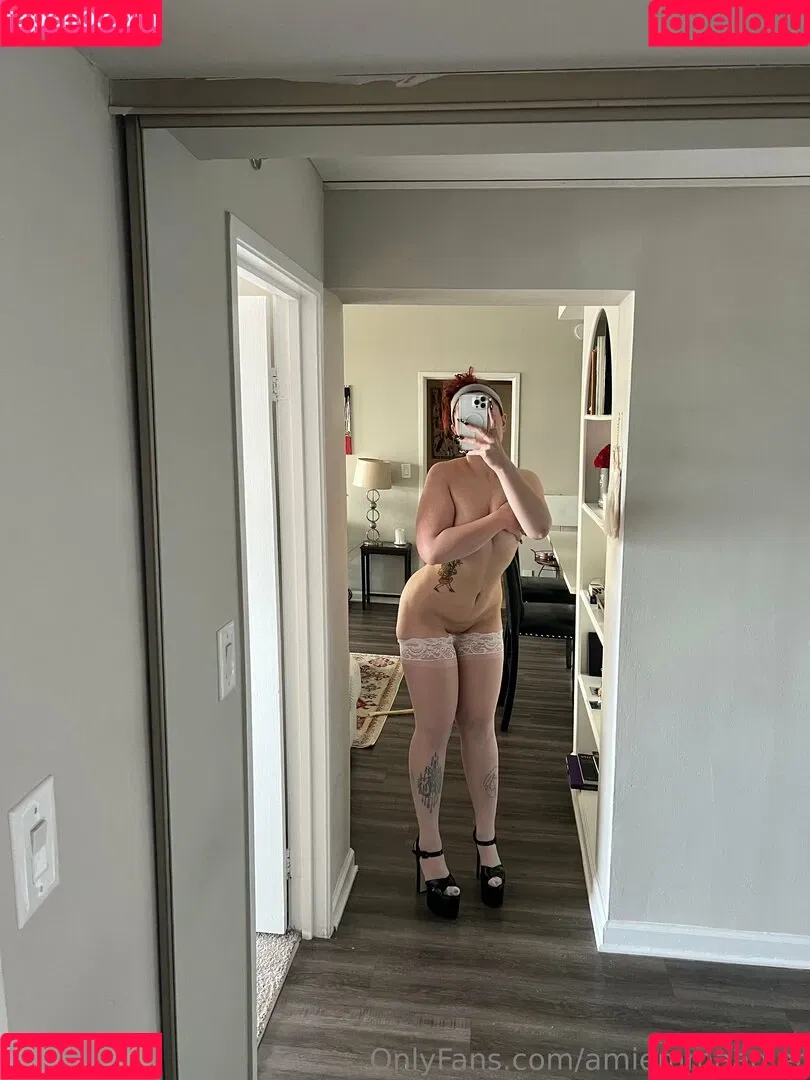 amiemmaadler Onlyfans Photo Gallery 