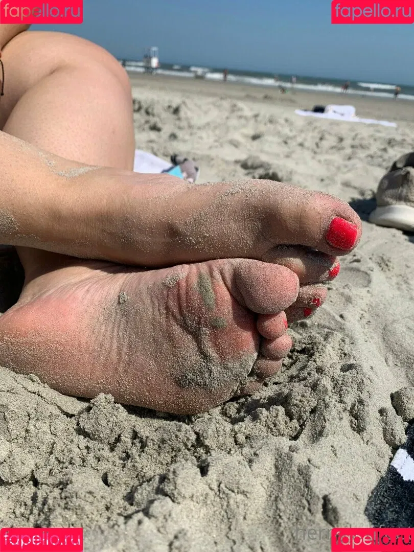 hernylonfeetfree Onlyfans Photo Gallery 