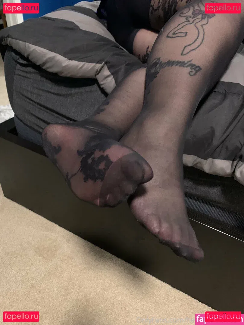 hernylonfeetfree Onlyfans Photo Gallery 