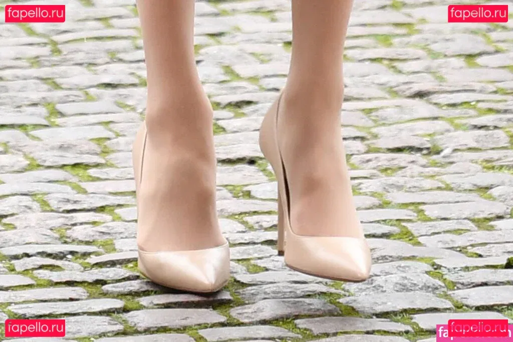 Meghan Markle Onlyfans Photo Gallery 