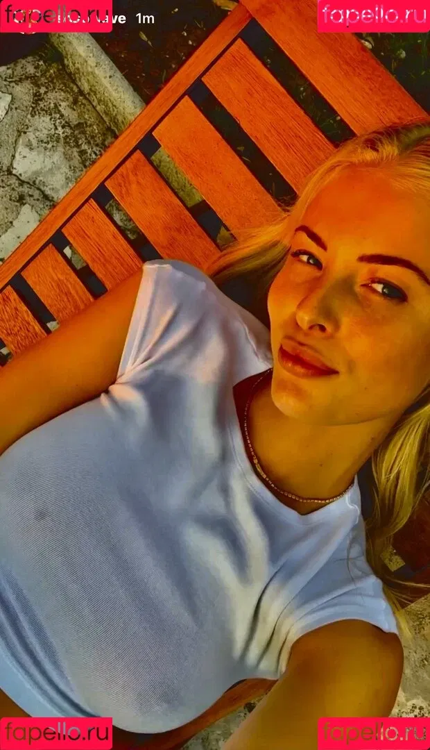 Sophia L. Onlyfans Photo Gallery 