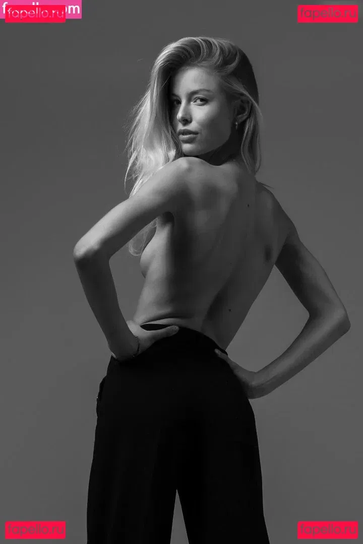 Sophia L. Onlyfans Photo Gallery 