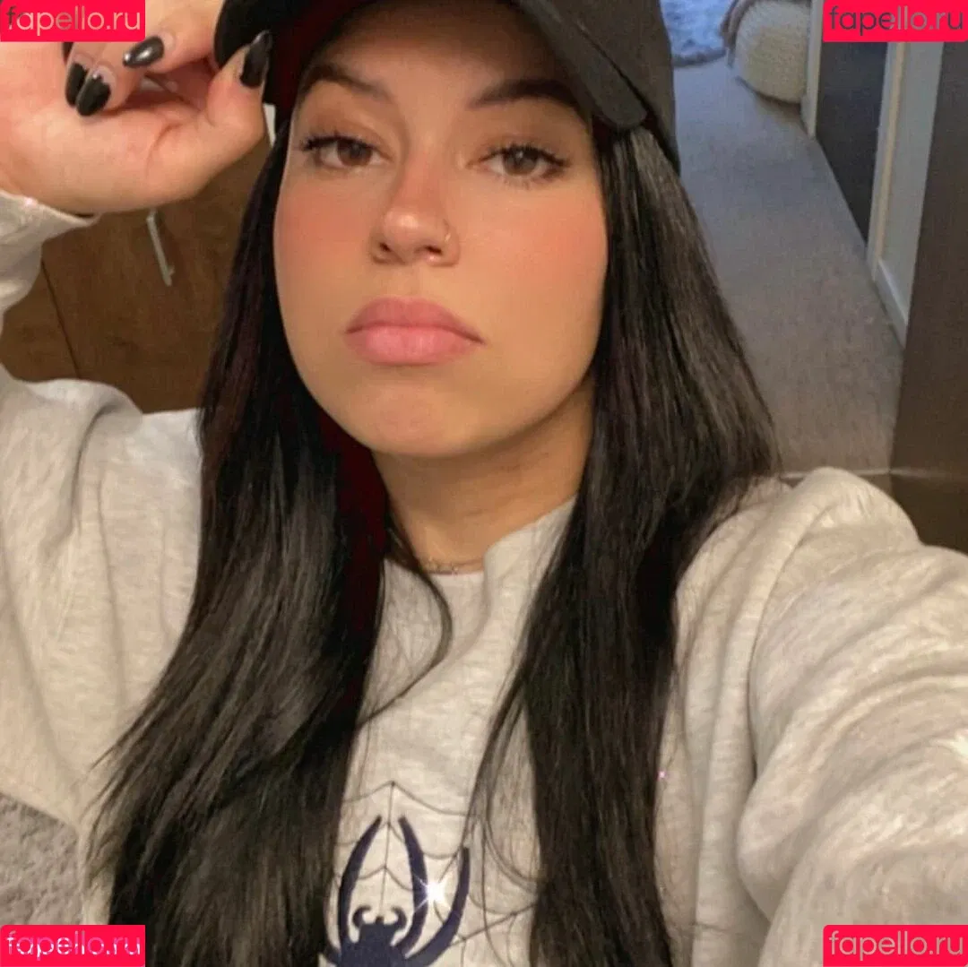 Larissa Cambusano Onlyfans Photo Gallery 