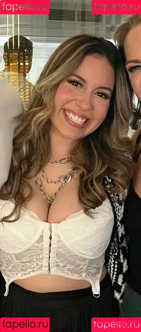 Larissa Cambusano Onlyfans Photo Gallery 