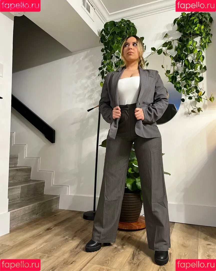 Larissa Cambusano Onlyfans Photo Gallery 