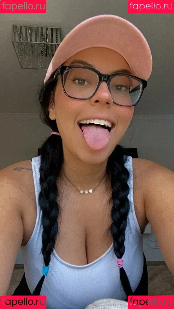 Larissa Cambusano Onlyfans Photo Gallery 