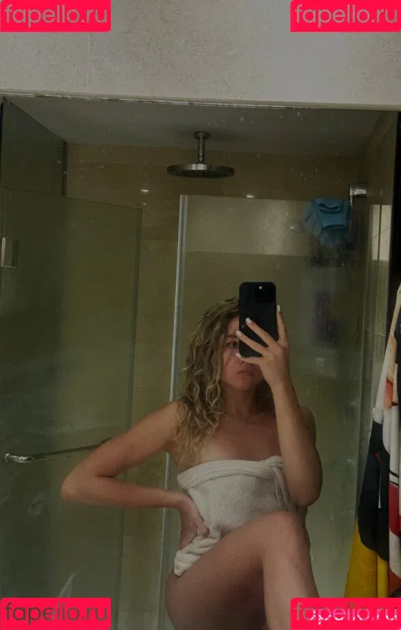 Nikly Onlyfans Photo Gallery 