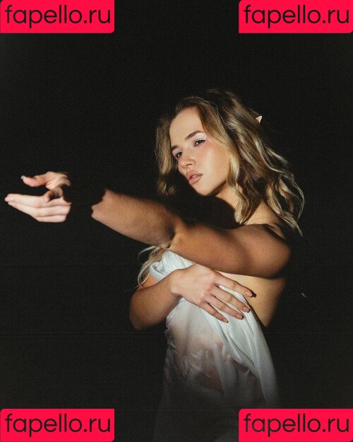 Nikly Onlyfans Photo Gallery 