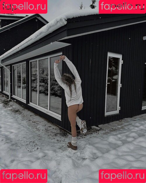 Nikly Onlyfans Photo Gallery 