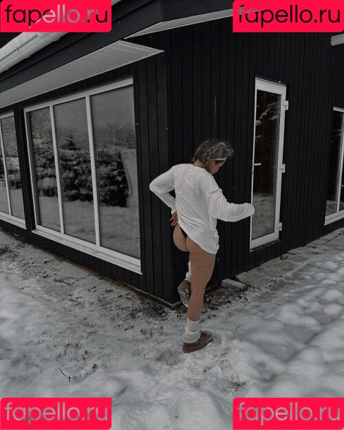 Nikly Onlyfans Photo Gallery 